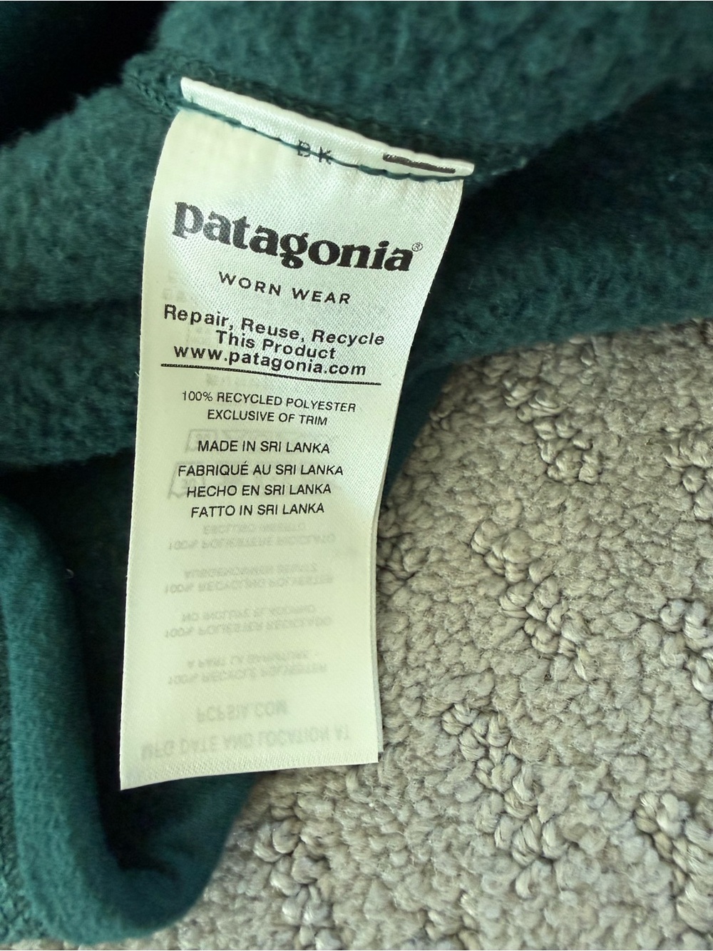 Women’s Patagonia Better Sweater Jacket in Piki Green - Picture 8 of 12